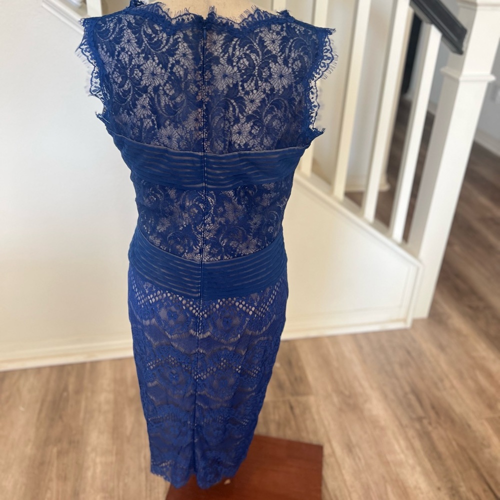 Tadashi Shoji Royal Blue Backless Lace Dress good condition - Picture 6 of 14